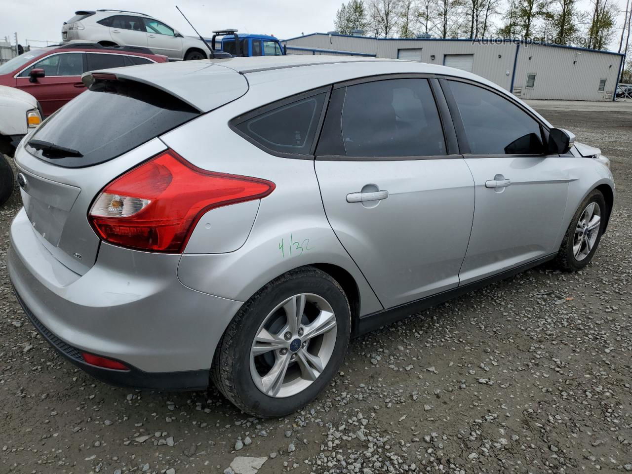 2014 Ford Focus Se Silver vin: 1FADP3K25EL211462