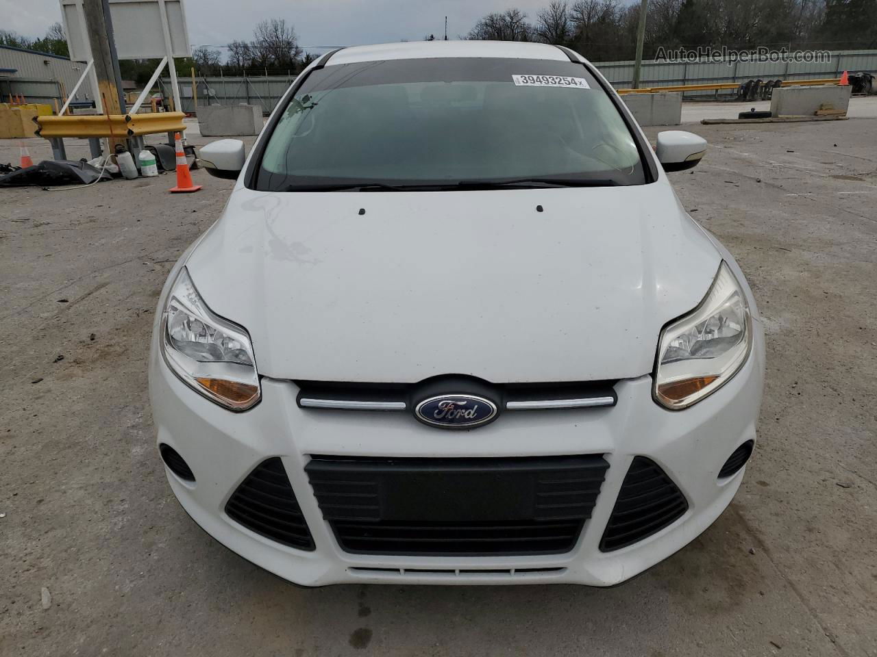 2014 Ford Focus Se Белый vin: 1FADP3K25EL402296