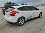 2014 Ford Focus Se Белый vin: 1FADP3K25EL402296