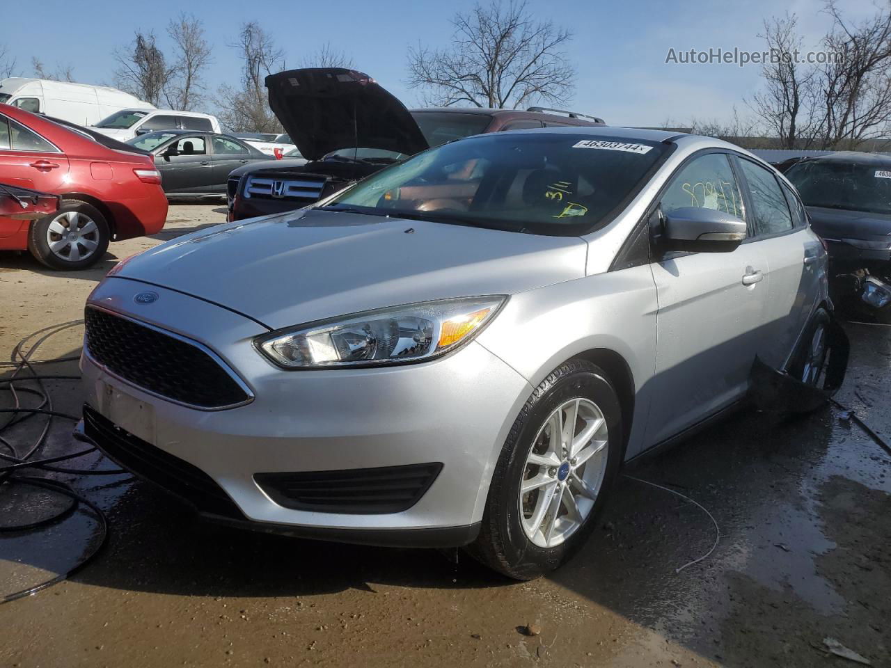 2015 Ford Focus Se Silver vin: 1FADP3K25FL315810