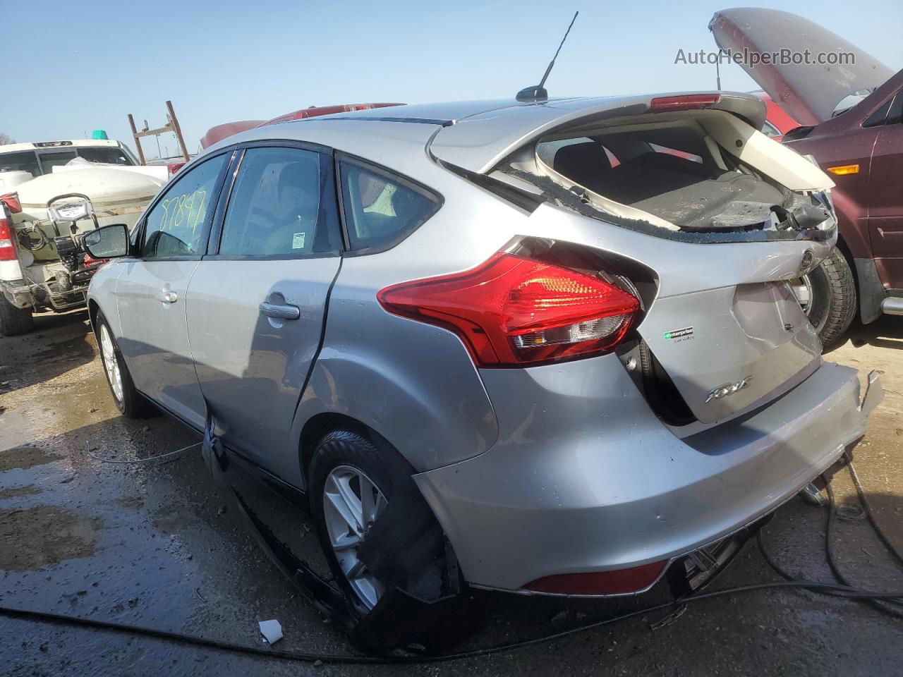 2015 Ford Focus Se Silver vin: 1FADP3K25FL315810