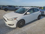 2016 Ford Focus Se White vin: 1FADP3K25GL335573