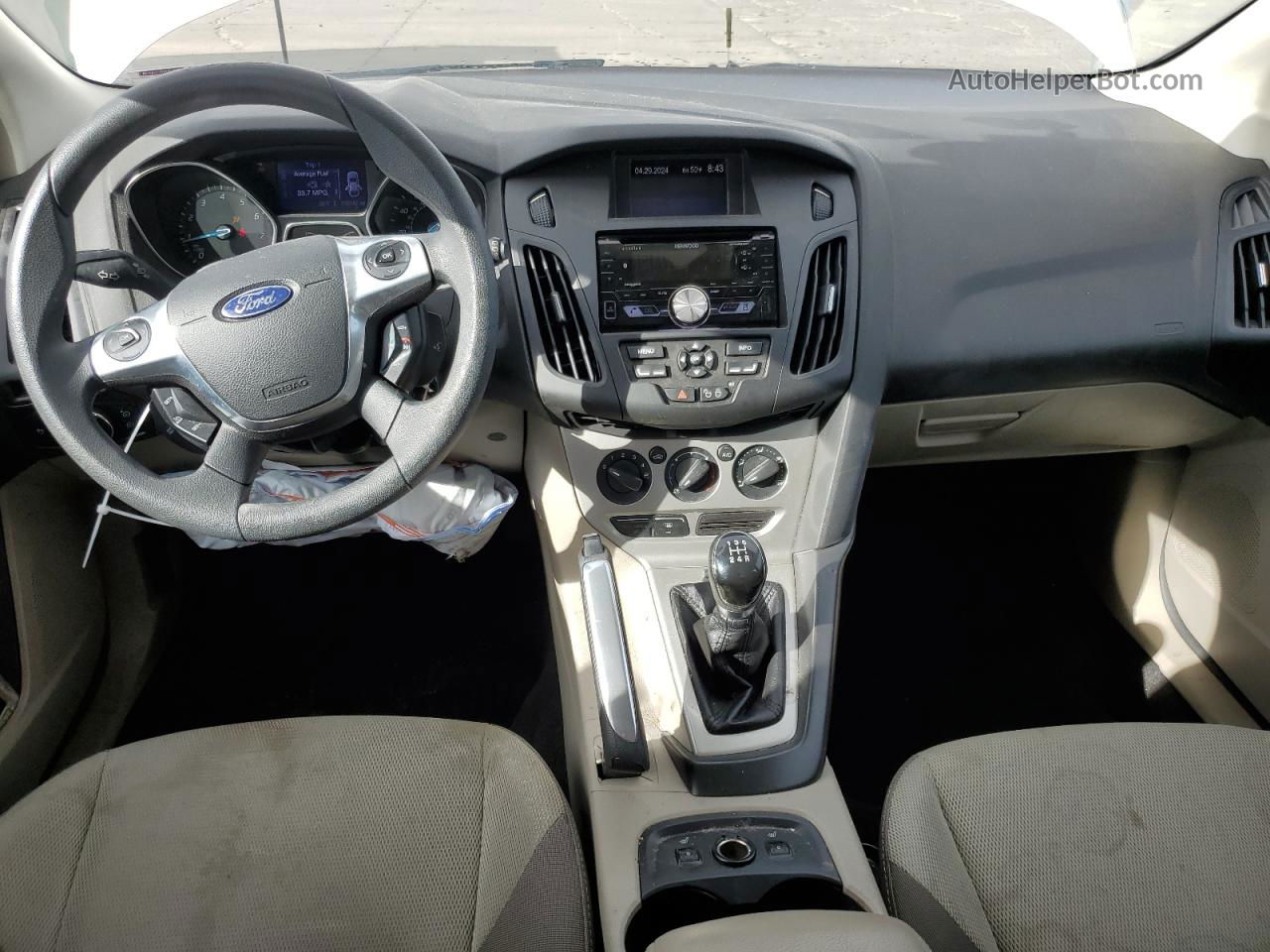 2013 Ford Focus Se Белый vin: 1FADP3K26DL161833