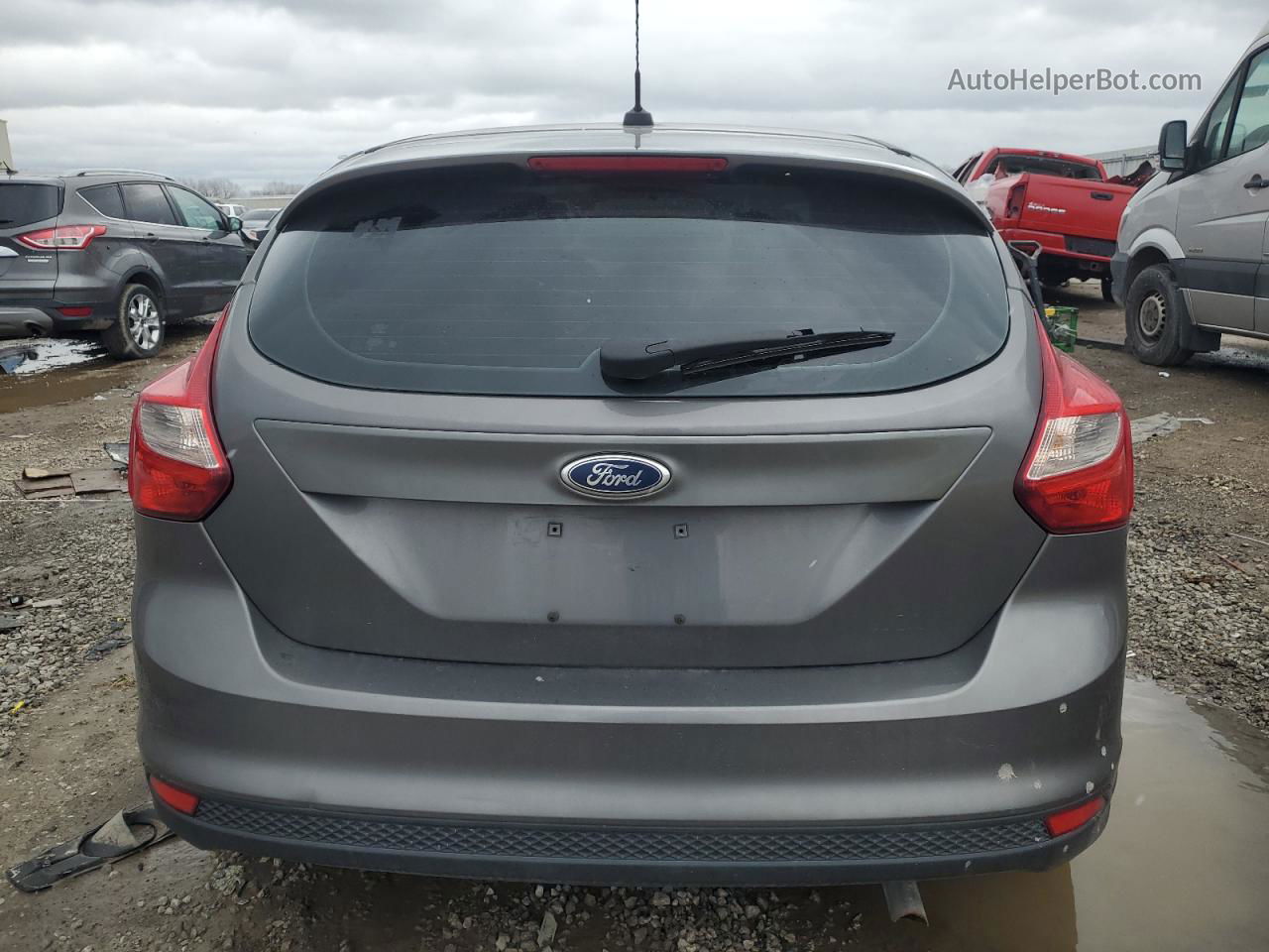 2013 Ford Focus Se Угольный vin: 1FADP3K26DL314209