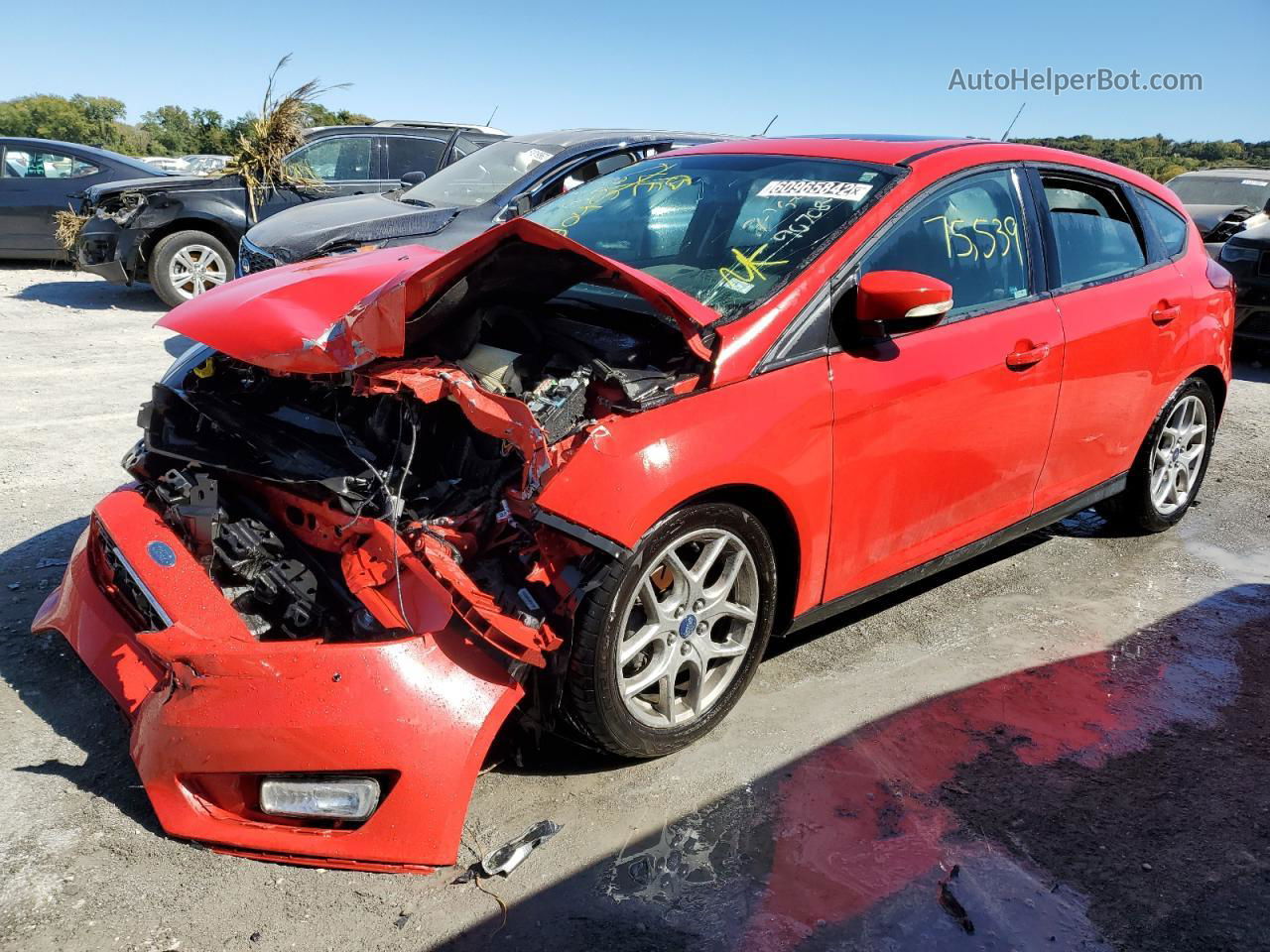 2015 Ford Focus Se Red vin: 1FADP3K26FL326816