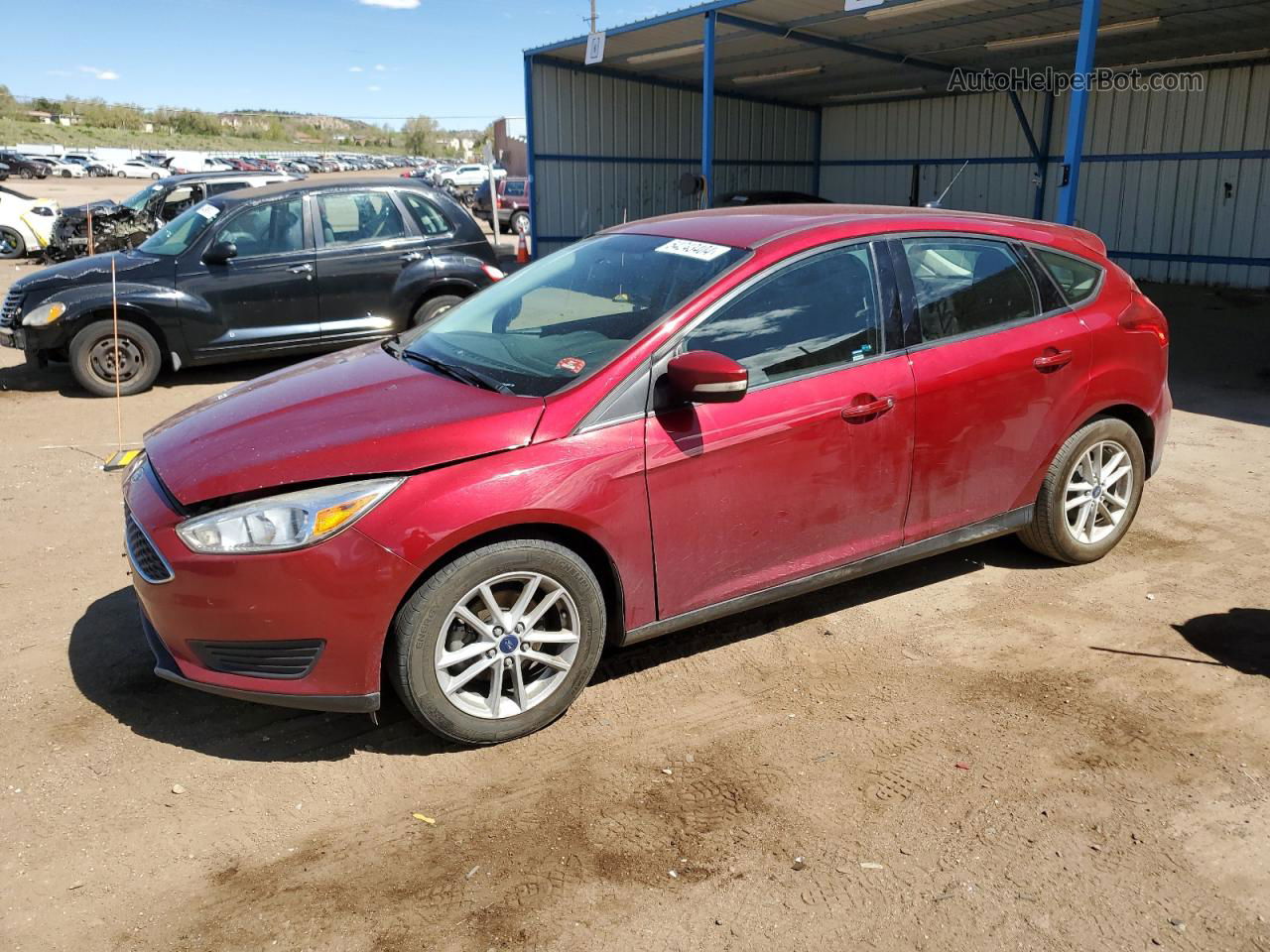 2017 Ford Focus Se Red vin: 1FADP3K26HL348012