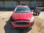 2017 Ford Focus Se Red vin: 1FADP3K26HL348012