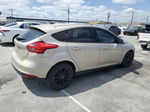 2018 Ford Focus Se Tan vin: 1FADP3K26JL294989