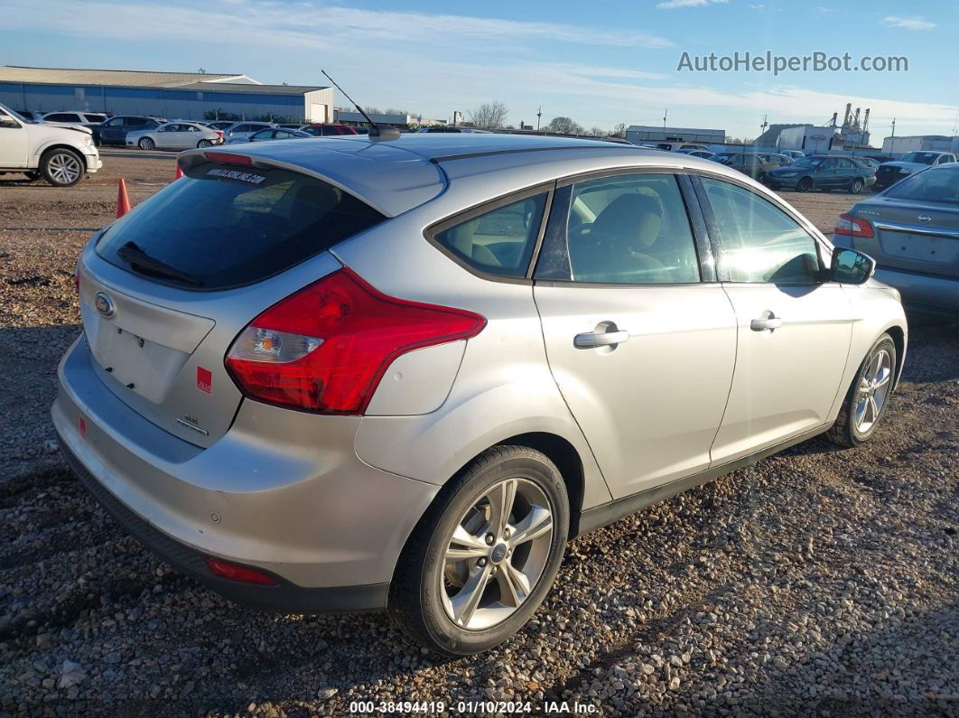 2014 Ford Focus Se Silver vin: 1FADP3K27EL253017