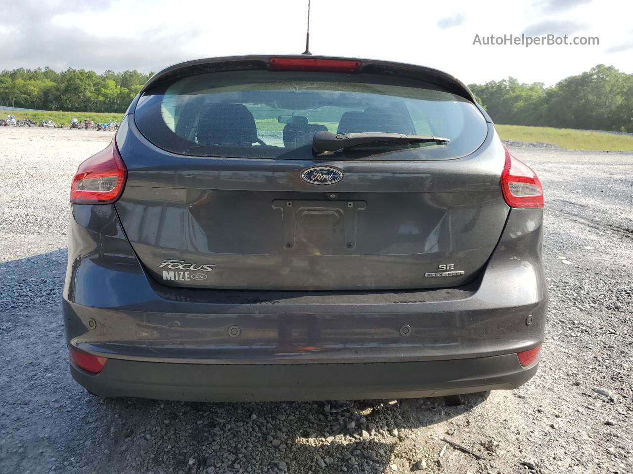 2016 Ford Focus Se Gray vin: 1FADP3K27GL406529