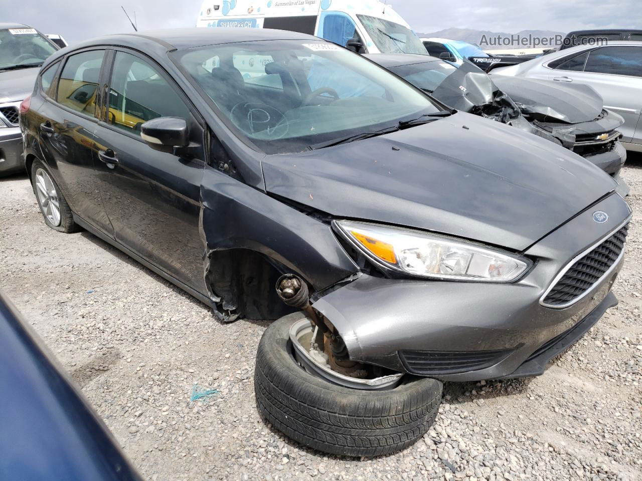 2017 Ford Focus Se Gray vin: 1FADP3K27HL267116