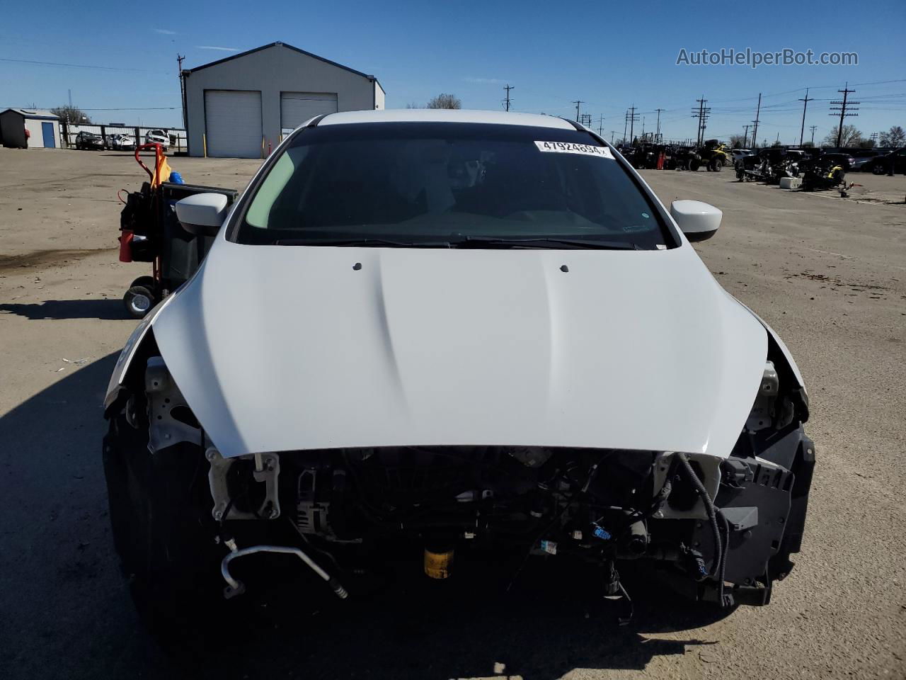 2018 Ford Focus Se White vin: 1FADP3K27JL317115