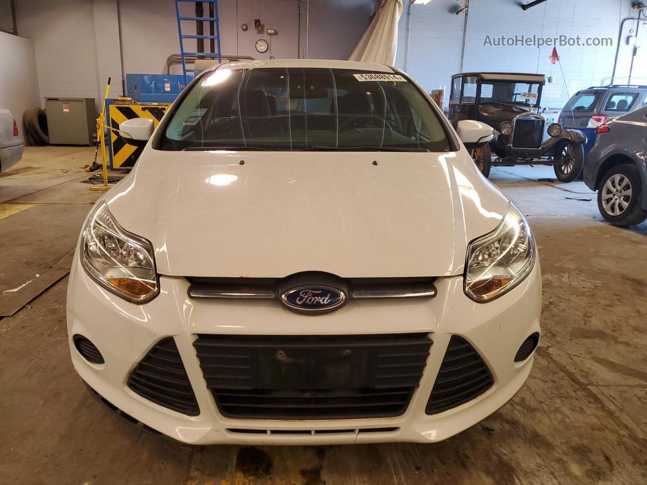 2014 Ford Focus Se White vin: 1FADP3K28EL166470