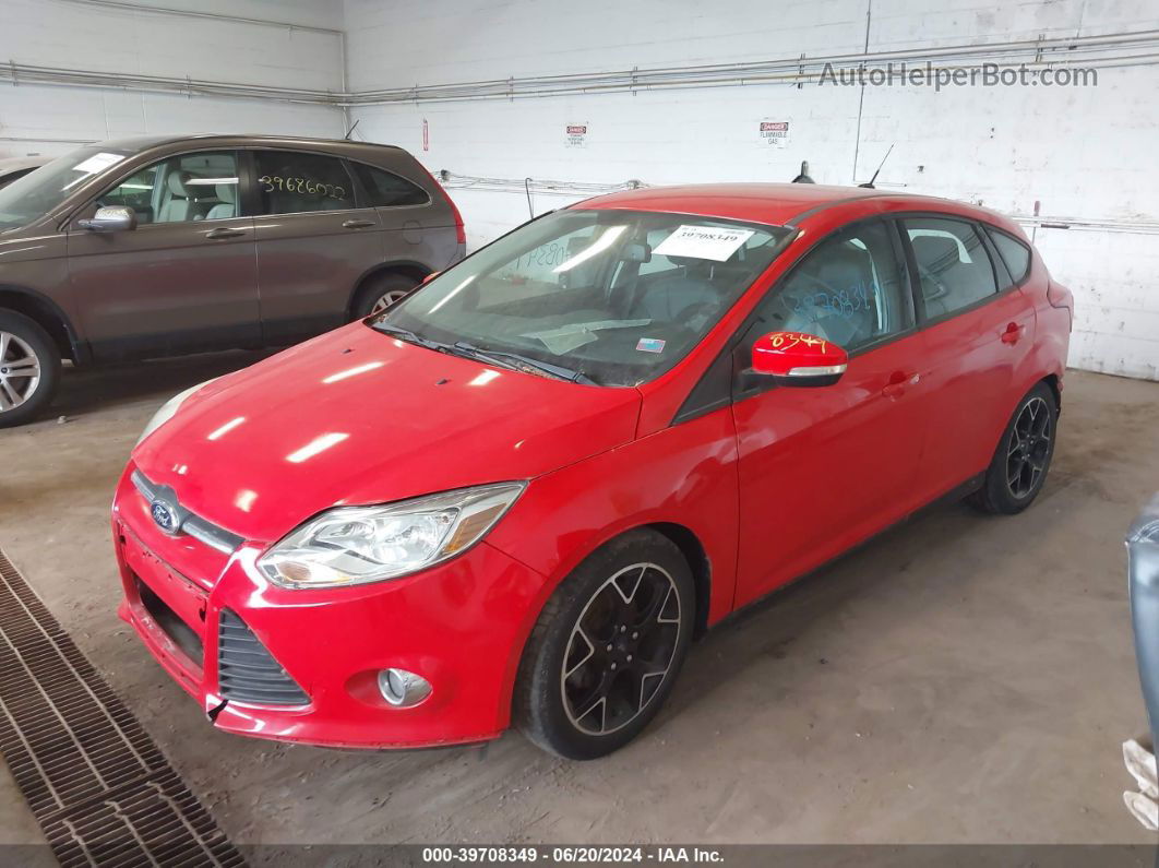 2014 Ford Focus Se Red vin: 1FADP3K28EL247050