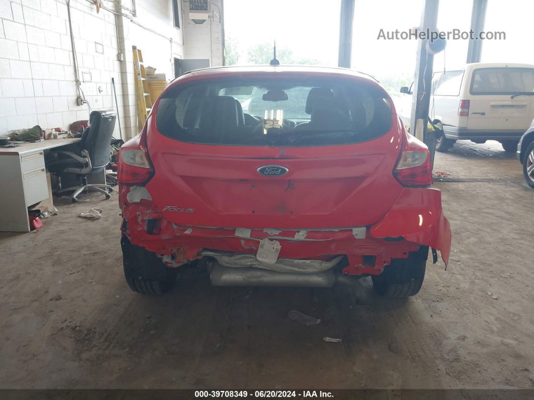 2014 Ford Focus Se Red vin: 1FADP3K28EL247050