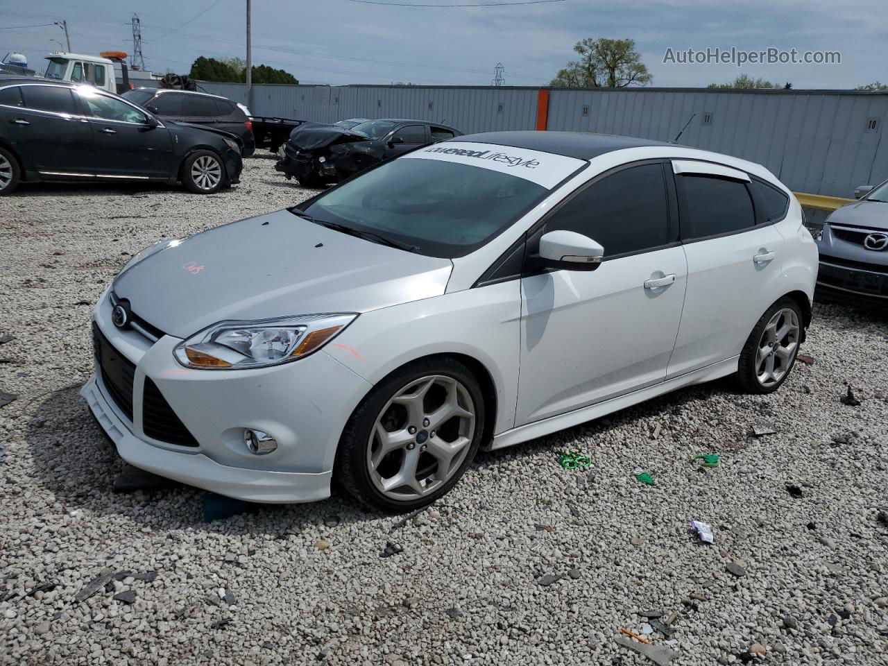 2014 Ford Focus Se White vin: 1FADP3K28EL397112