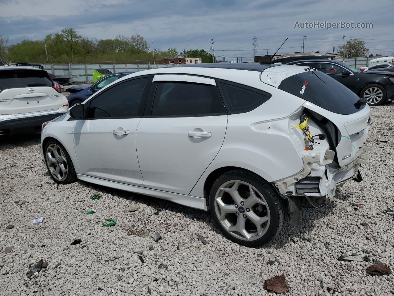 2014 Ford Focus Se White vin: 1FADP3K28EL397112