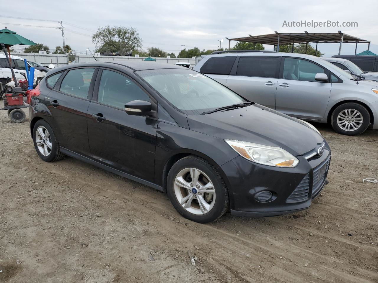 2014 Ford Focus Se Черный vin: 1FADP3K28EL442582