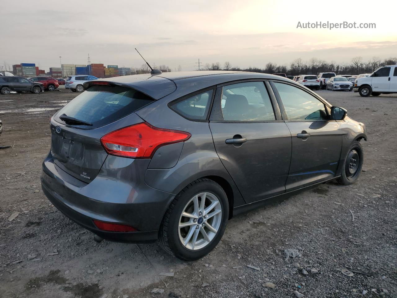 2015 Ford Focus Se Gray vin: 1FADP3K28FL230234