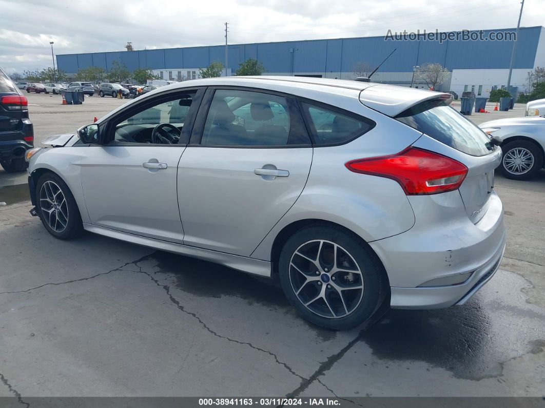 2016 Ford Focus Se Gray vin: 1FADP3K28GL372830