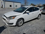 2017 Ford Focus Se White vin: 1FADP3K28HL231628