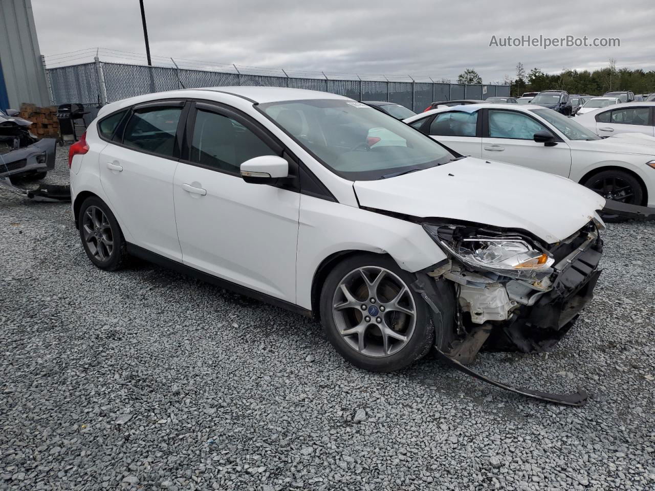 2013 Ford Focus Se White vin: 1FADP3K29DL214993