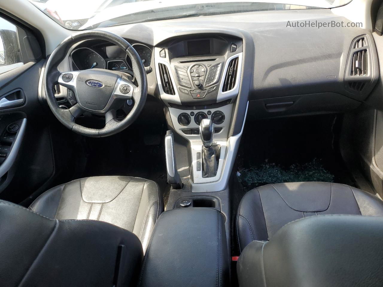 2014 Ford Focus Se Серебряный vin: 1FADP3K29EL170012