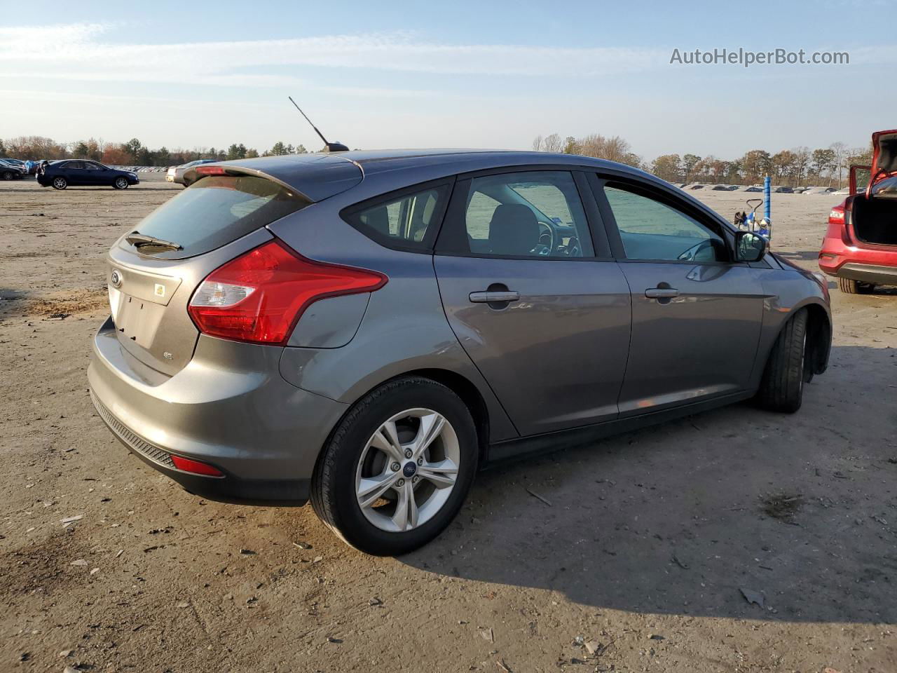 2014 Ford Focus Se Silver vin: 1FADP3K29EL274371