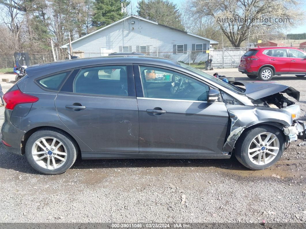 2015 Ford Focus Se Silver vin: 1FADP3K29FL201695