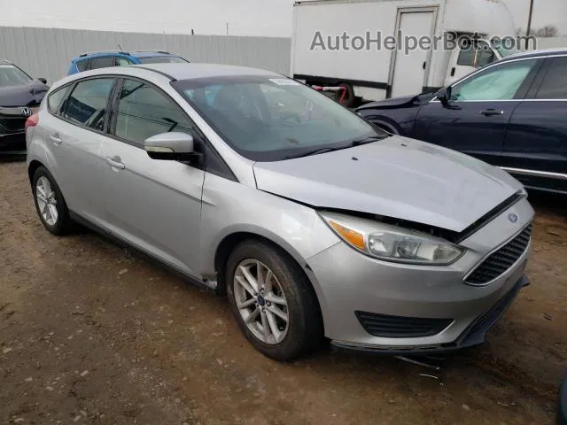 2015 Ford Focus Se Серебряный vin: 1FADP3K29FL315793