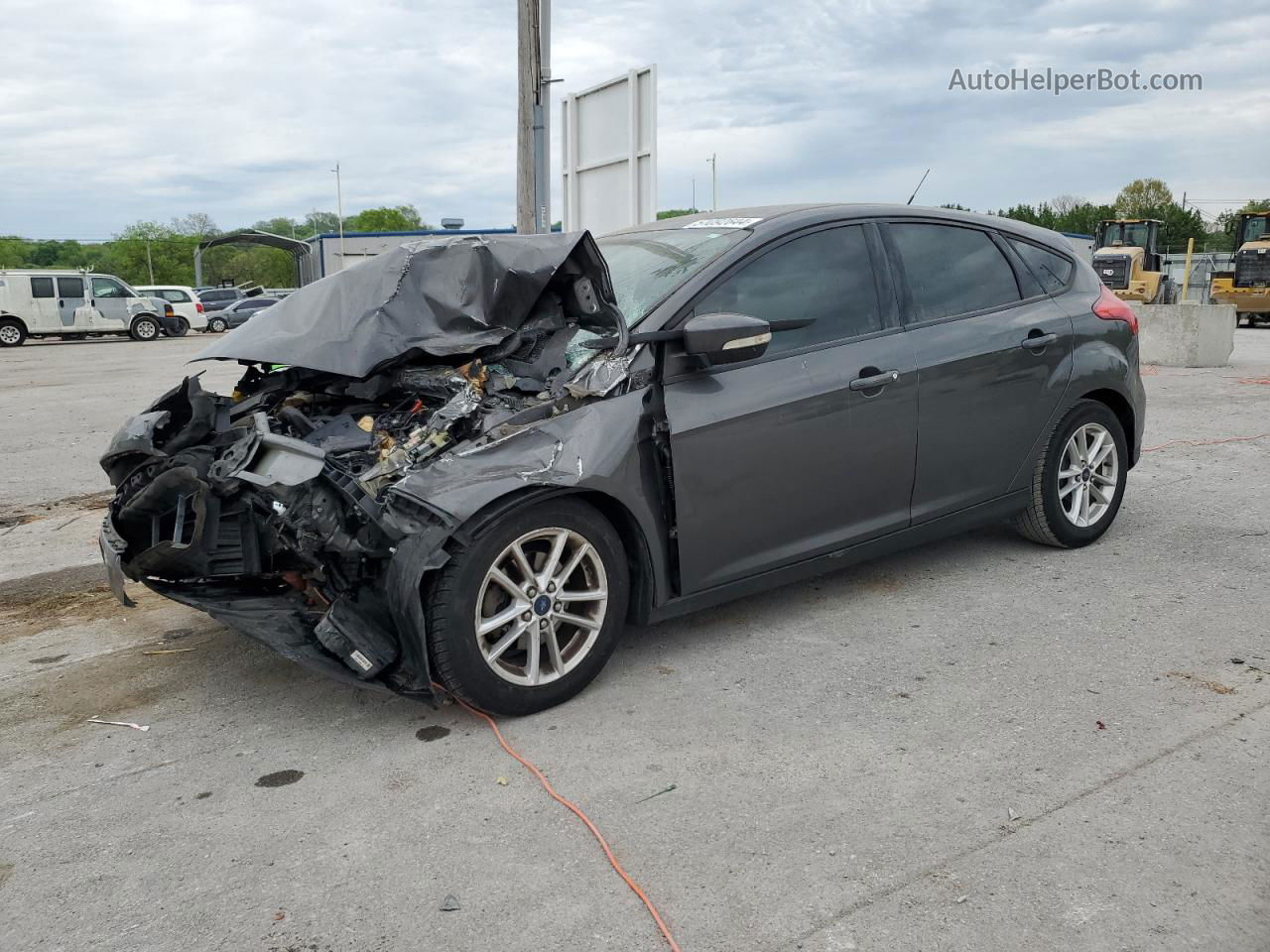 2015 Ford Focus Se Угольный vin: 1FADP3K29FL382300