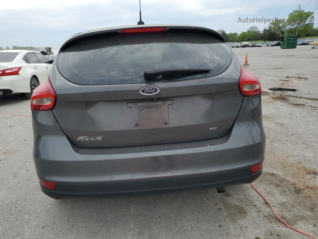 2015 Ford Focus Se Charcoal vin: 1FADP3K29FL382300