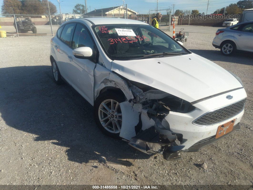 2016 Ford Focus Se White vin: 1FADP3K29GL276897