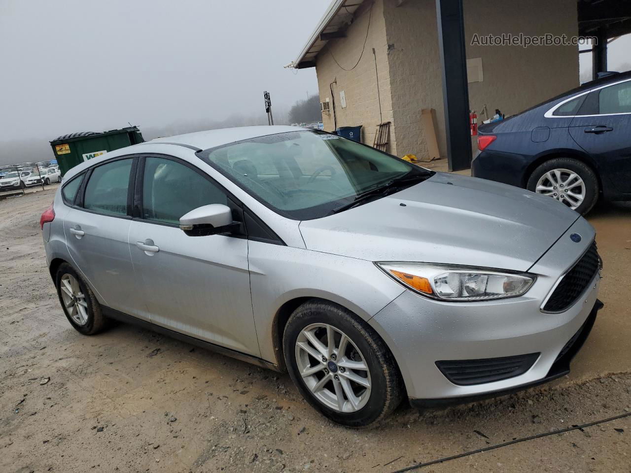 2017 Ford Focus Se Silver vin: 1FADP3K29HL311908