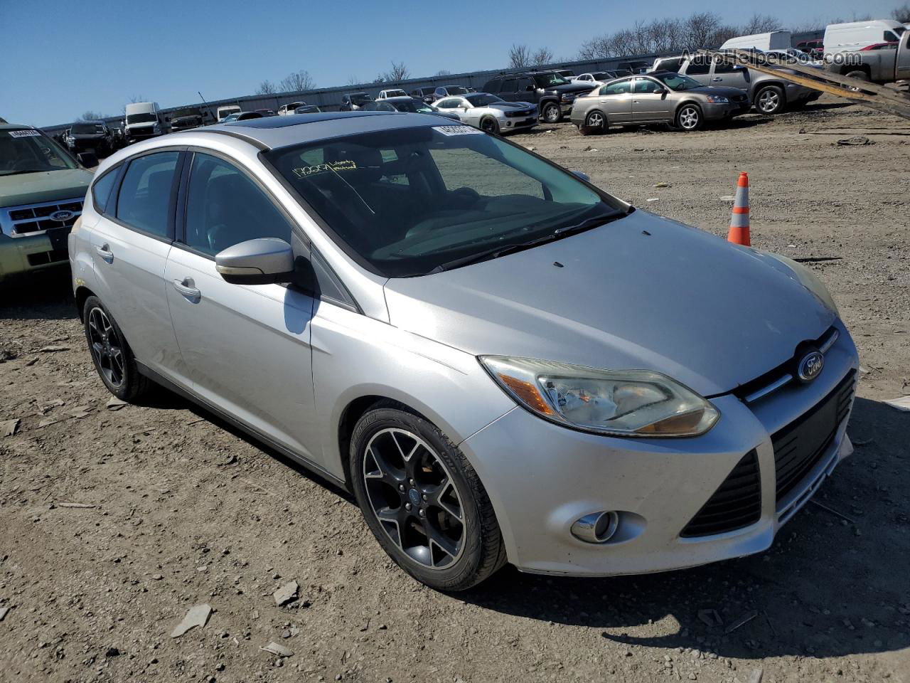 2013 Ford Focus Se Серебряный vin: 1FADP3K2XDL114336