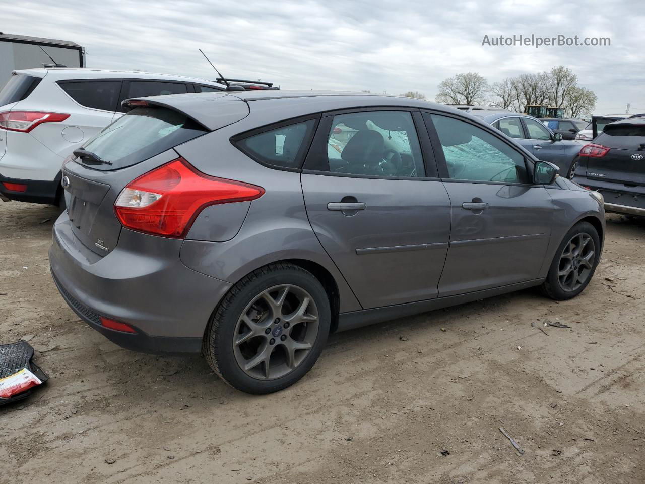 2013 Ford Focus Se Gray vin: 1FADP3K2XDL306128