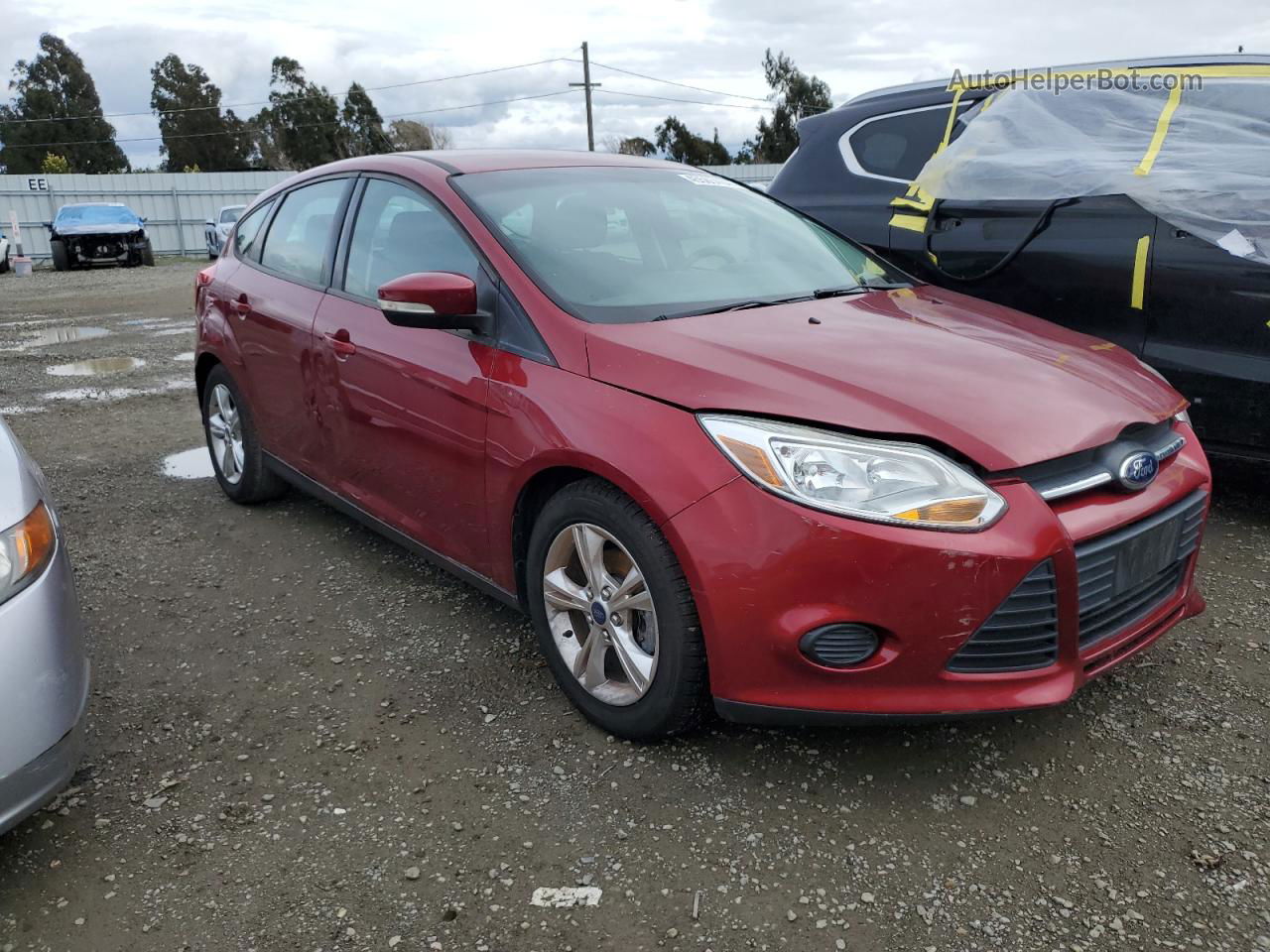 2013 Ford Focus Se Red vin: 1FADP3K2XDL335631