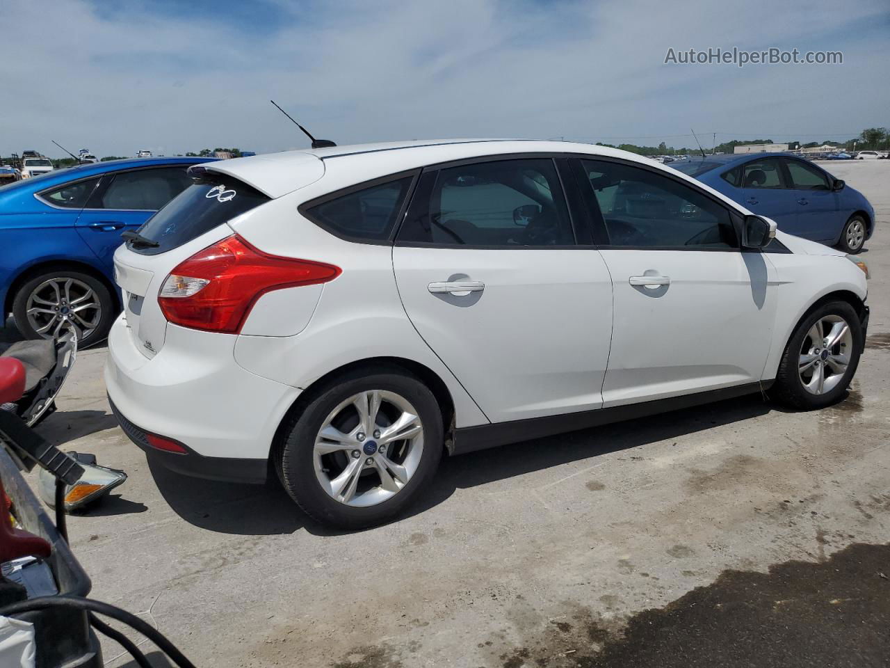 2014 Ford Focus Se White vin: 1FADP3K2XEL209111