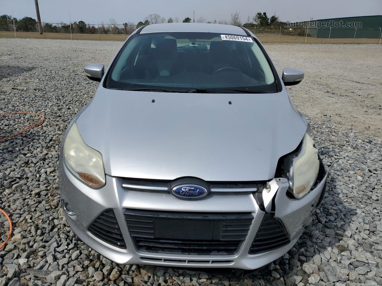 2014 Ford Focus Se Серебряный vin: 1FADP3K2XEL410362