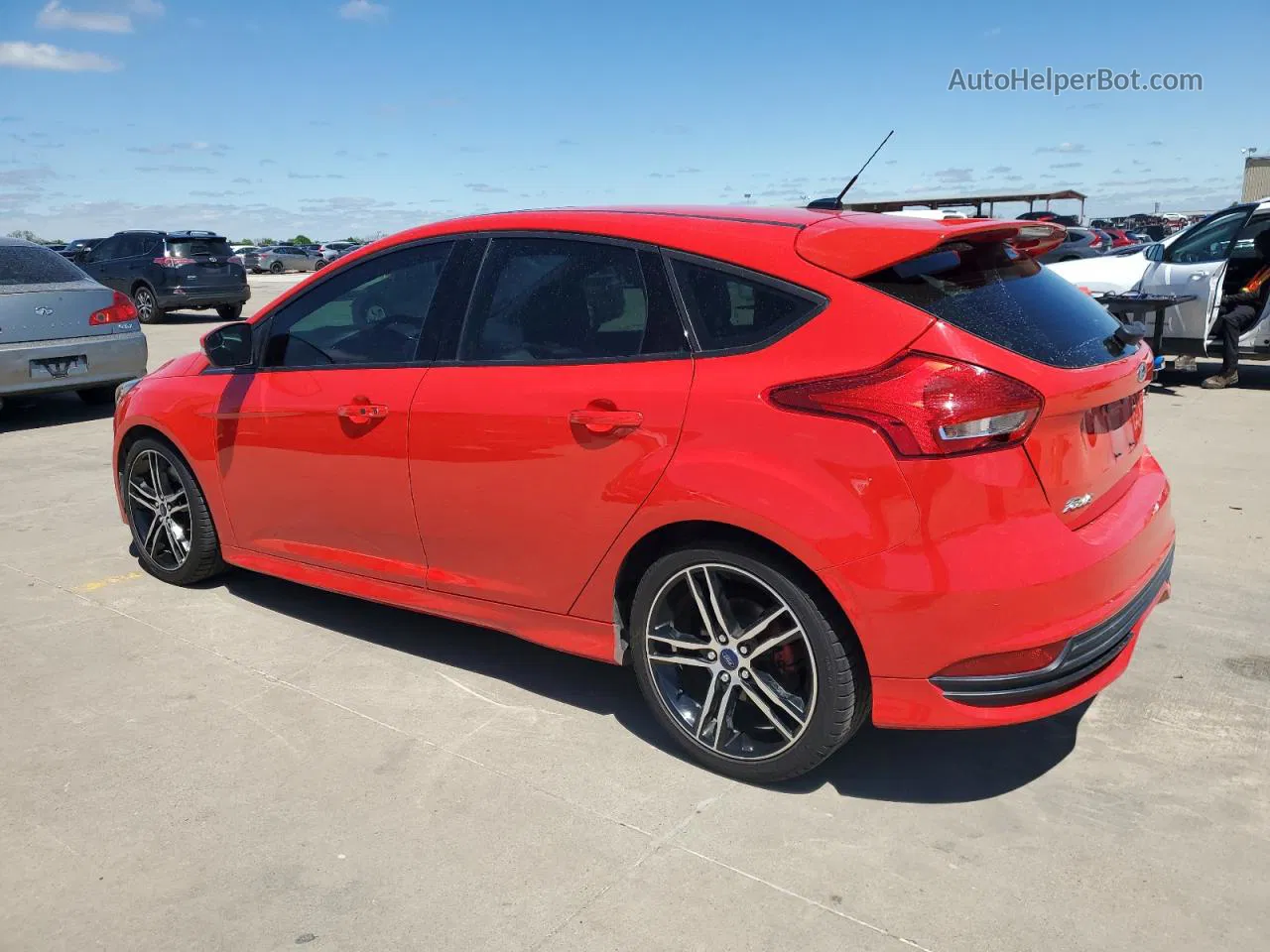 2017 Ford Focus St Red vin: 1FADP3L91HL204511