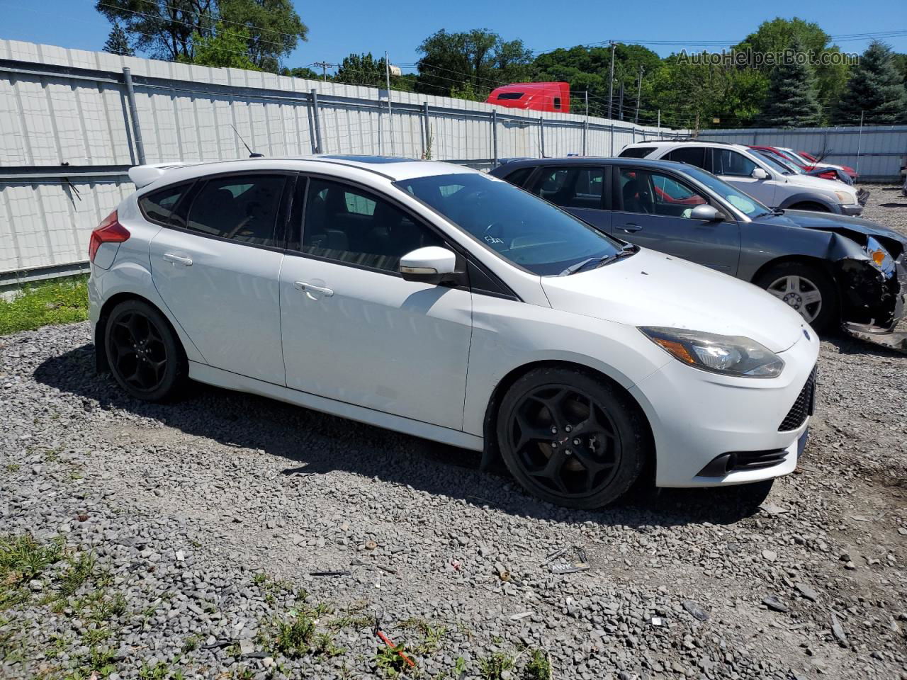 2013 Ford Focus St White vin: 1FADP3L96DL229964