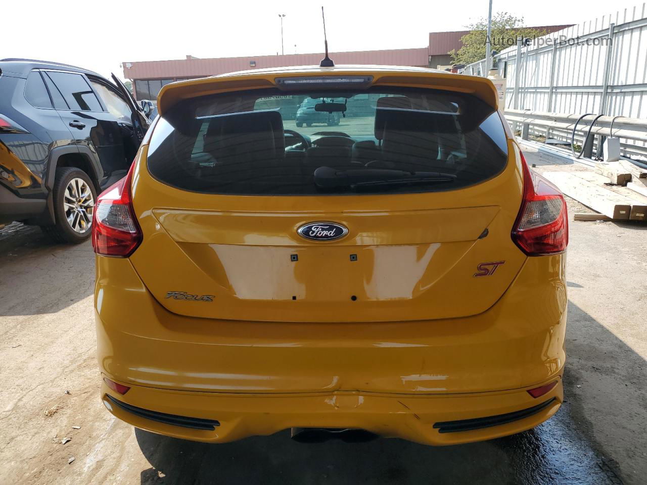 2013 Ford Focus St Желтый vin: 1FADP3L97DL206743