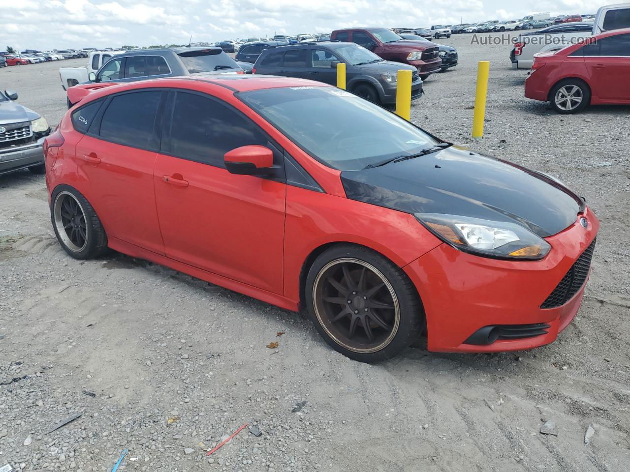 2013 Ford Focus St Red vin: 1FADP3L99DL126912