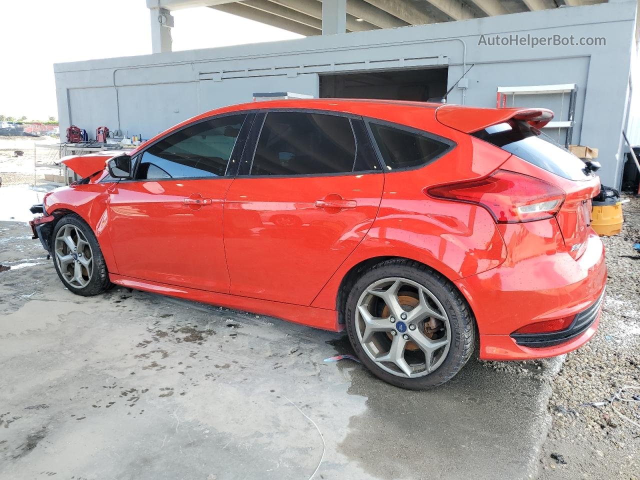 2017 Ford Focus St Red vin: 1FADP3L9XHL289901