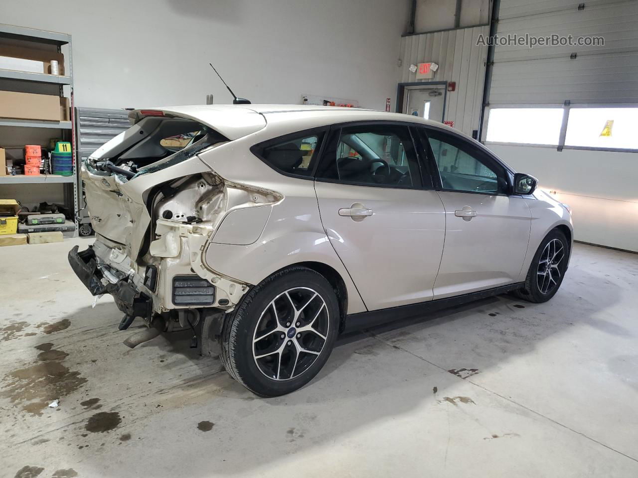 2018 Ford Focus Sel Tan vin: 1FADP3M23JL215145