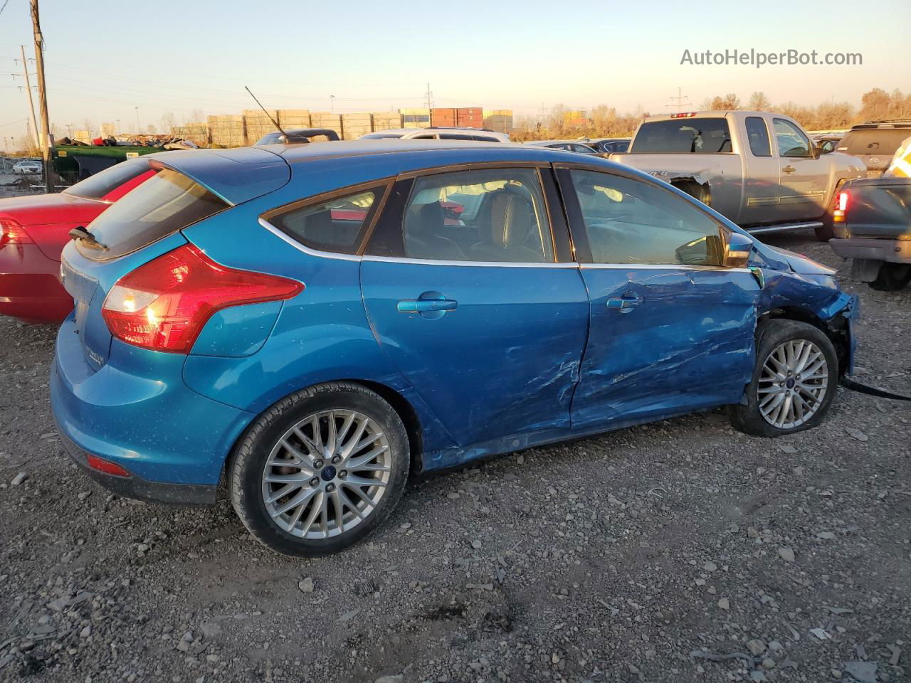 2014 Ford Focus Titanium Blue vin: 1FADP3N20EL253078