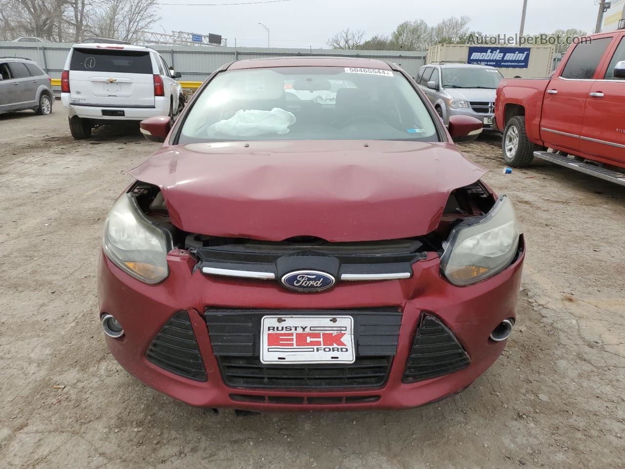 2013 Ford Focus Titanium Maroon vin: 1FADP3N21DL301069