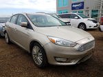 2018 Ford Focus Titanium Золотой vin: 1FADP3N21JL253343