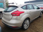 2018 Ford Focus Titanium Золотой vin: 1FADP3N21JL253343