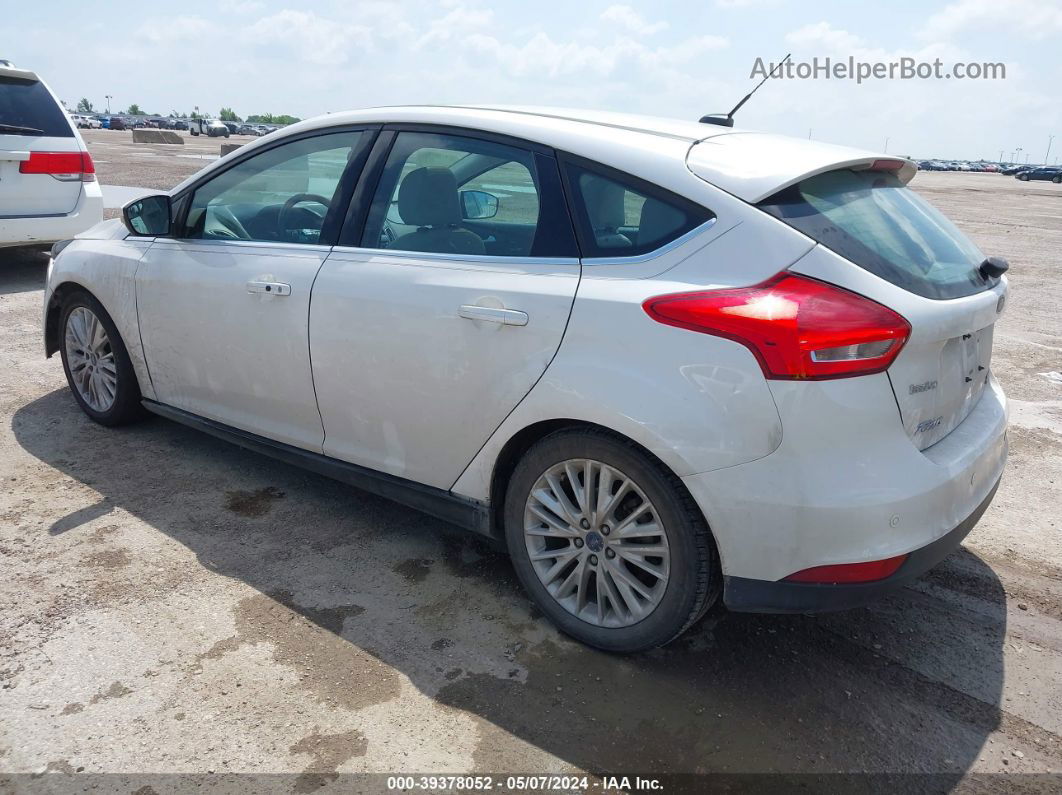 2016 Ford Focus Titanium White vin: 1FADP3N22GL311551